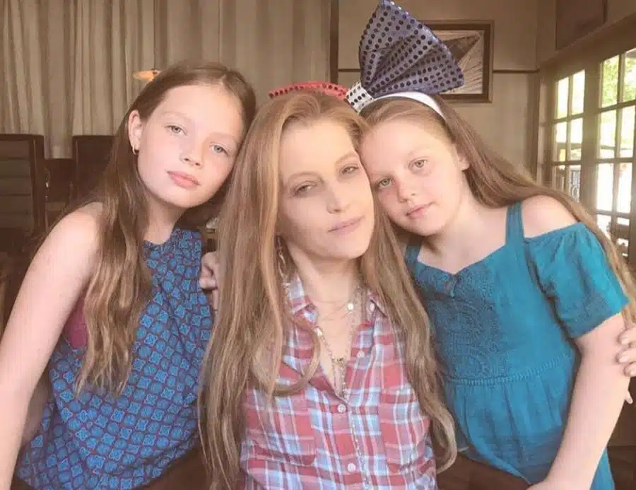 Harper Vivienne Ann Lockwood and her mother Lisa Marie Presley with twin sister Finley Harper Vivienne Ann Lockwood and her mother